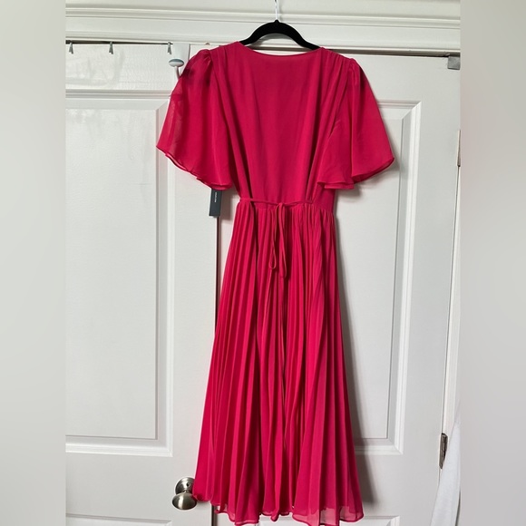 Elegant Pink Wrap Dress - Picture 6 of 10